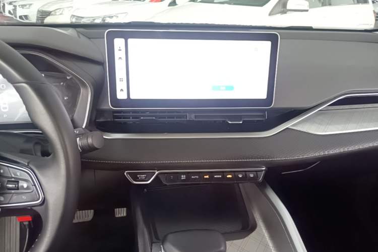 Used Geely Auto Preface 2023 2.0TD Luxury Version Audio And AC Panel