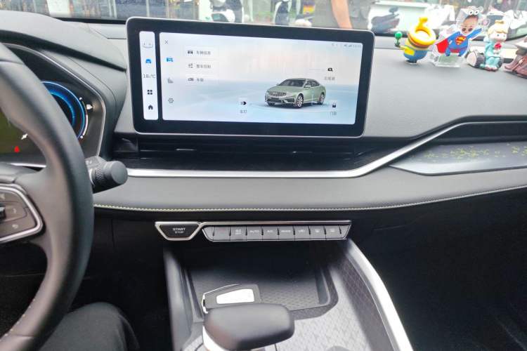 Used Geely Auto Preface 2023 1.5TD Kunlun Edition Audio And AC Panel