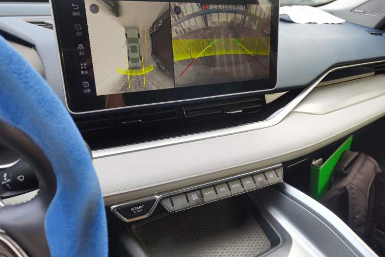 Used Geely Auto Preface 2023 2.0TD Prestige Version Audio And AC Panel