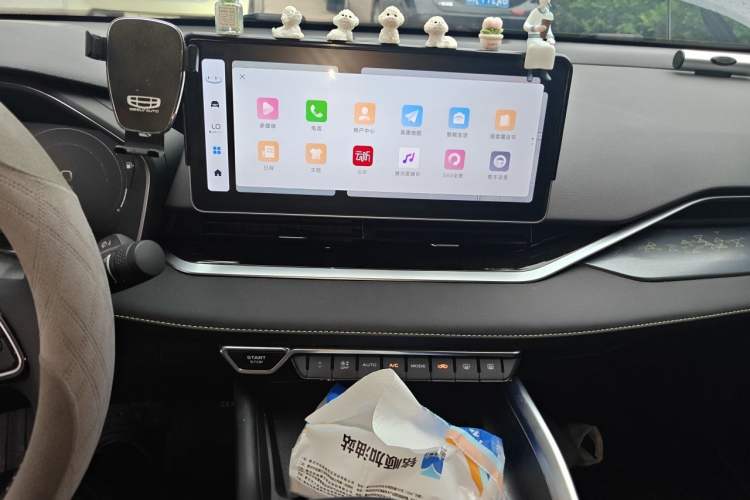 Used Geely Auto Preface 2023 1.5TD Kunlun Edition Audio And AC Panel