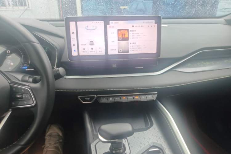 Used Geely Auto Preface 2023 1.5TD Fuyao Version Audio And AC Panel