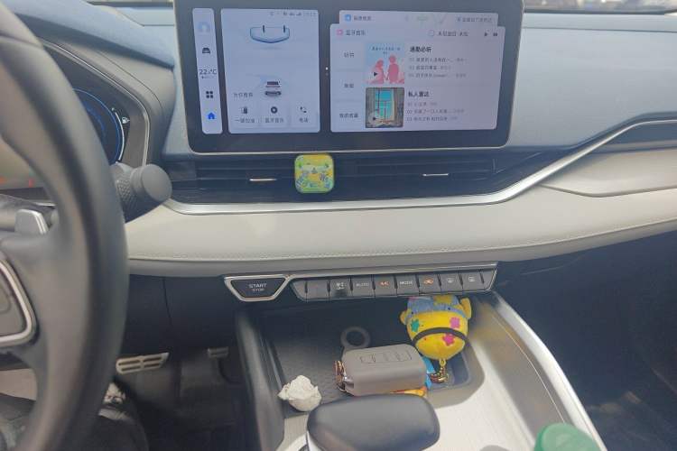 Used Geely Auto Preface 2023 2.0TD Prestige Version Audio And AC Panel
