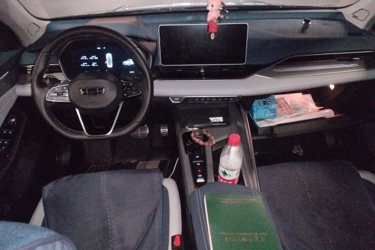 Used Geely Auto Preface 2023 2.0TD Prestige Version Center Console