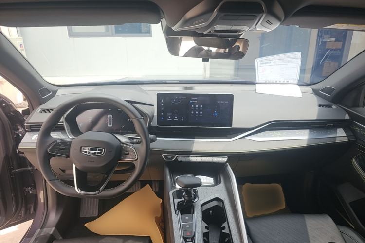 Used Geely Auto Preface 2023 1.5TD Kunlun Edition Center Console