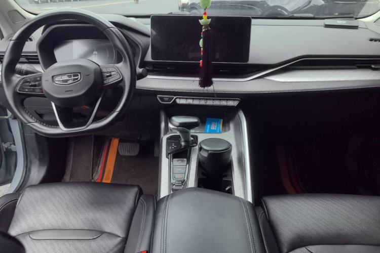 Used Geely Auto Preface 2023 2.0TD Luxury Version Center Console