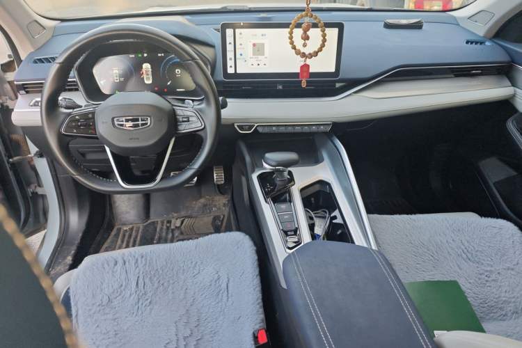 Used Geely Auto Preface 2023 2.0TD Prestige Version Center Console