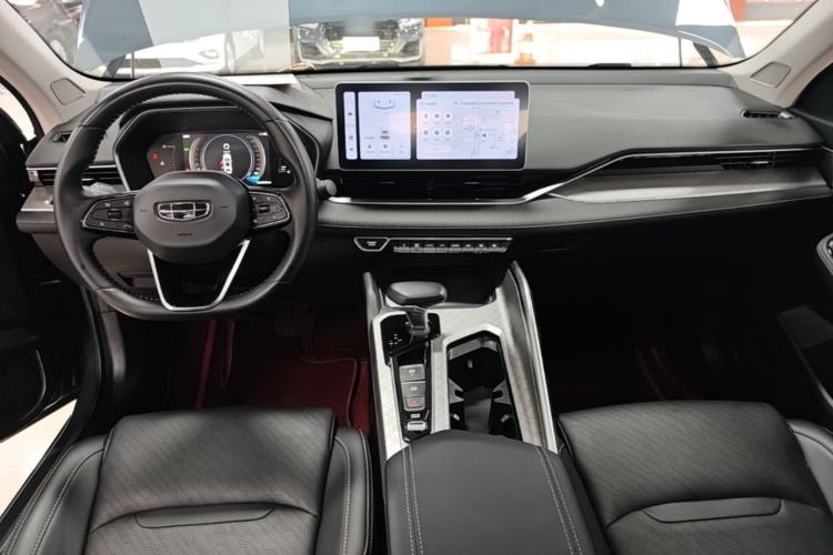 Used Geely Auto Preface 2023 2.0TD Luxury Version Center Console