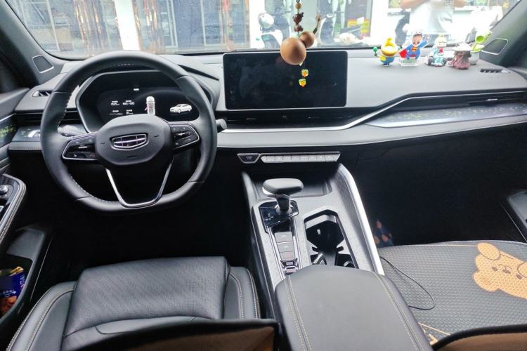Used Geely Auto Preface 2023 1.5TD Kunlun Edition Center Console