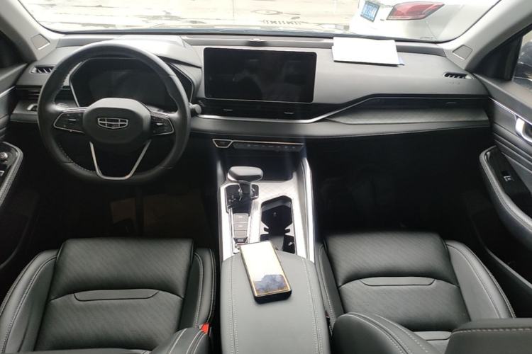 Used Geely Auto Preface 2023 2.0TD Luxury Version Center Console