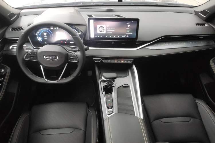 Used Geely Auto Preface 2023 1.5TD Kunlun Edition Center Console