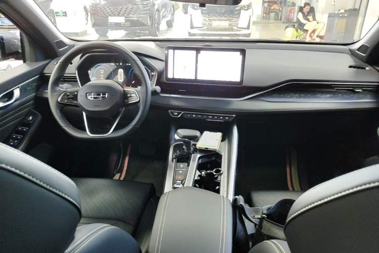 Used Geely Auto Preface 2023 1.5TD Kunlun Edition Center Console