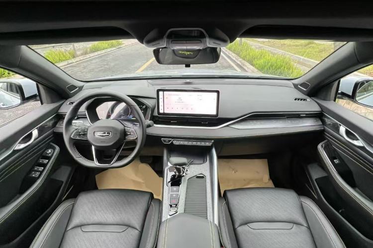 Used Geely Auto Preface 2023 1.5TD Fuyao Version Center Console