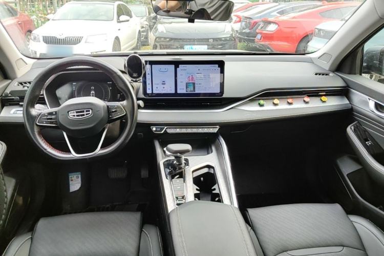 Used Geely Auto Preface 2023 2.0TD Luxury Version Center Console