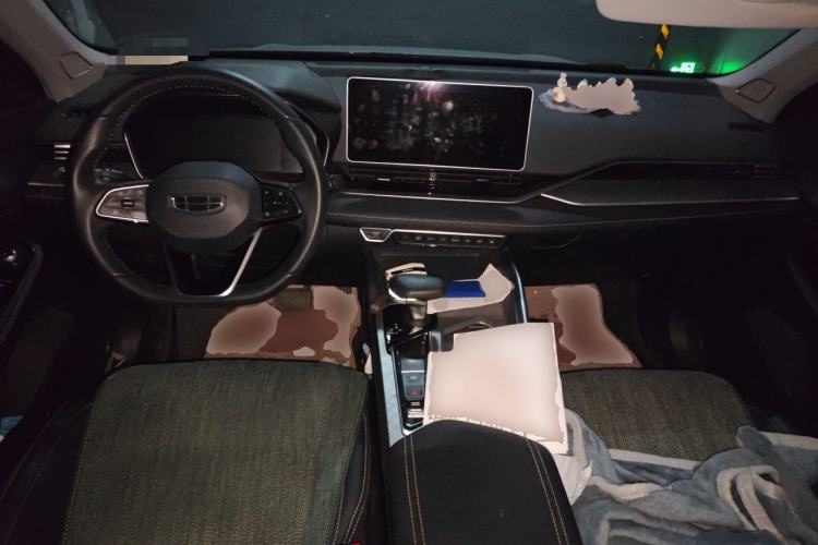 Used Geely Auto Preface 2023 2.0TD Luxury Version Center Console