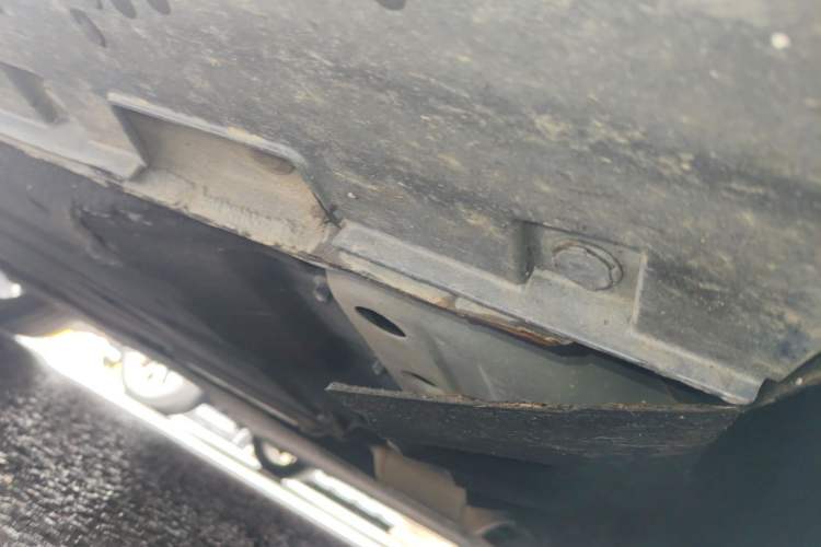 Used Geely Auto Preface 2023 2.0TD Prestige Version Chassis Front Right