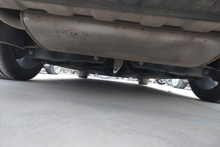 Used Geely Auto Preface 2023 2.0TD Prestige Version Chassis Rear