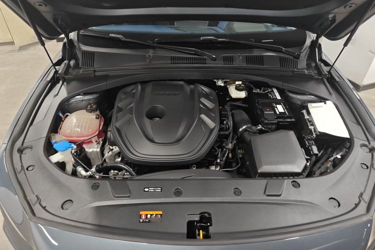 Used Geely Auto Preface 2023 2.0TD Prestige Version Engine Bay