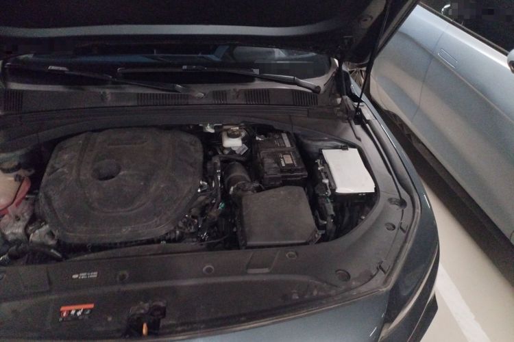 Used Geely Auto Preface 2023 2.0TD Prestige Version Engine Bay Left