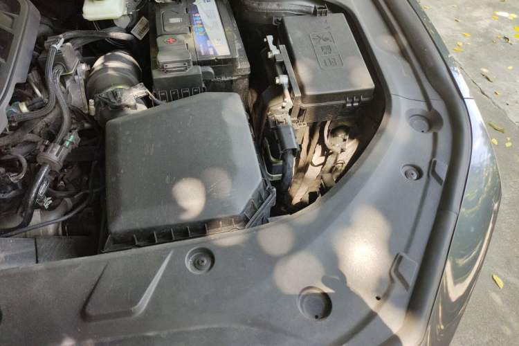 Used Geely Auto Preface 2023 2.0TD Luxury Version Engine Bay Left