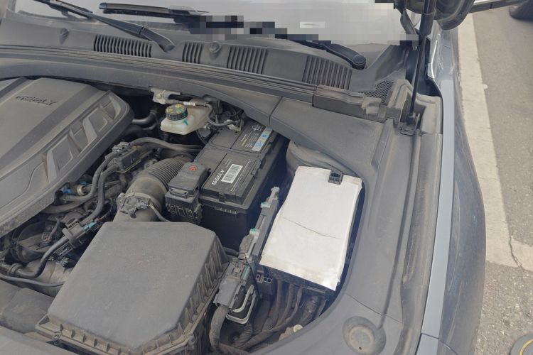 Used Geely Auto Preface 2023 2.0TD Prestige Version Engine Bay Left