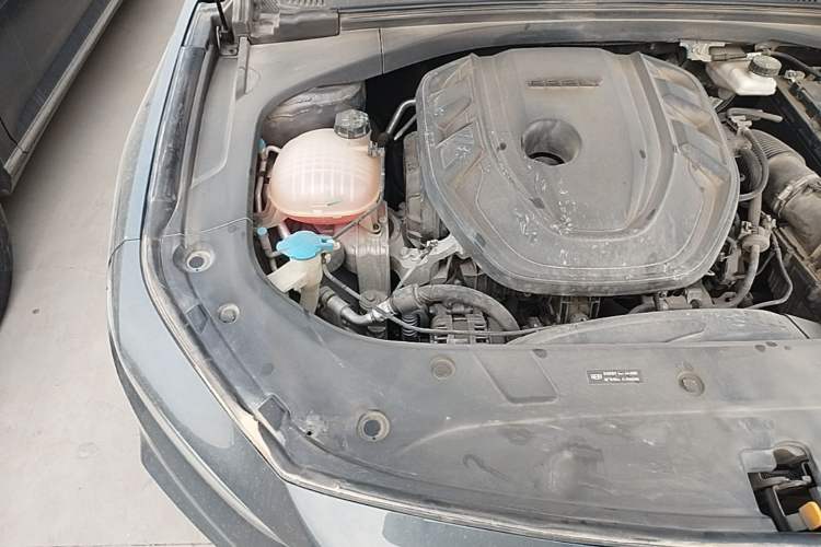 Used Geely Auto Preface 2023 2.0TD Prestige Version Engine Bay Right