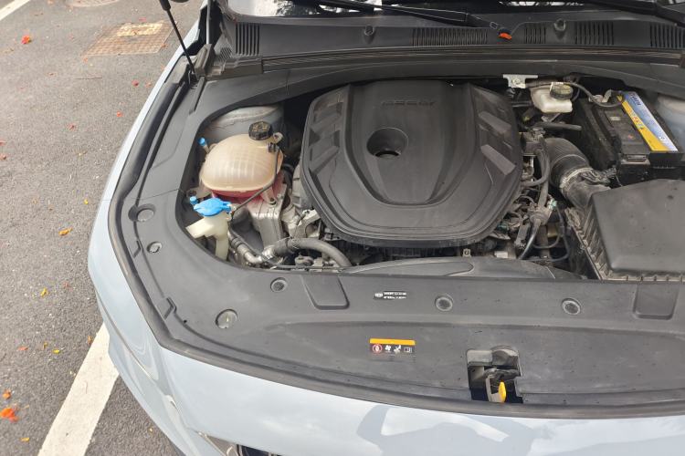Used Geely Auto Preface 2023 2.0TD Prestige Version Engine Bay Right