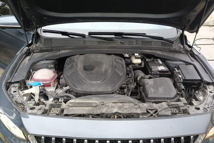 Used Geely Auto Preface 2023 2.0TD Prestige Version Engine Bay