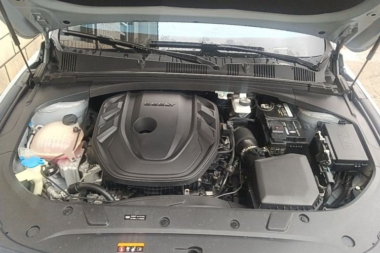 Used Geely Auto Preface 2023 2.0TD Prestige Version Engine Bay