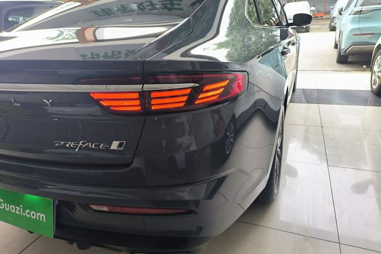 Used Geely Auto Preface 2023 2.0TD Luxury Version Exterior 3