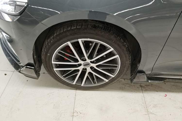Used Geely Auto Preface 2023 1.5TD Kunlun Edition Exterior 4