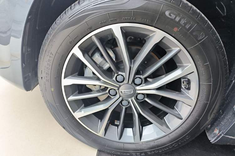 Used Geely Auto Preface 2023 2.0TD Luxury Version Exterior 4