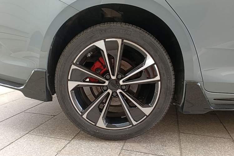 Used Geely Auto Preface 2023 2.0TD Space-Time Edition Exterior 5
