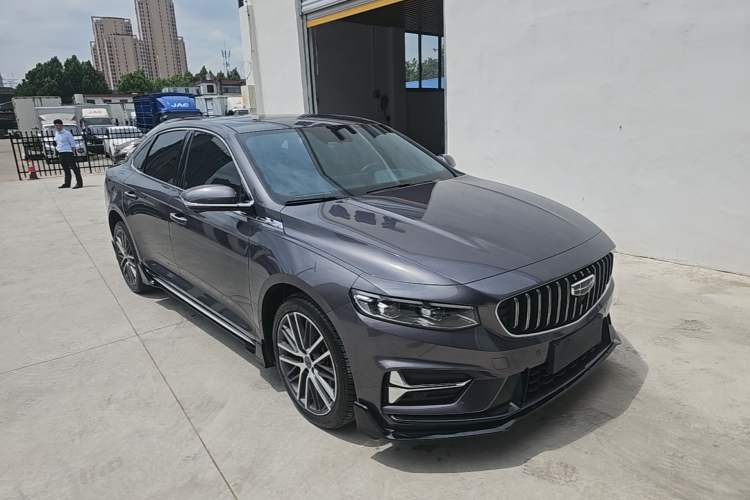 Used Geely Auto Preface 2023 1.5TD Kunlun Edition Front Right 45 Deg