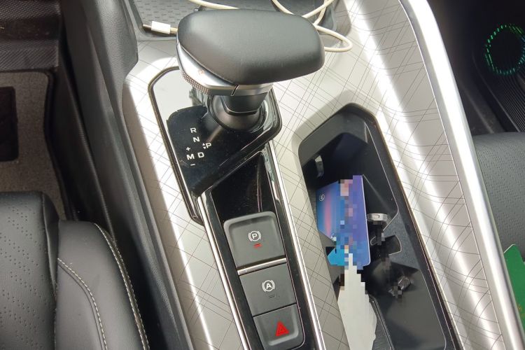 Used Geely Auto Preface 2023 2.0TD Luxury Version Gear Lever