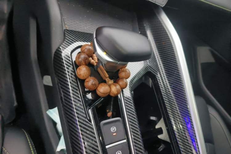 Used Geely Auto Preface 2023 1.5TD Kunlun Edition Gear Lever