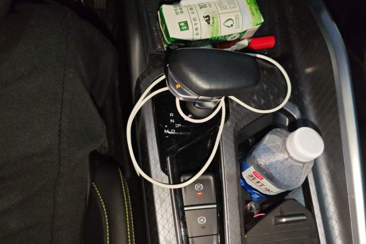 Used Geely Auto Preface 2023 1.5TD Kunlun Edition Gear Lever