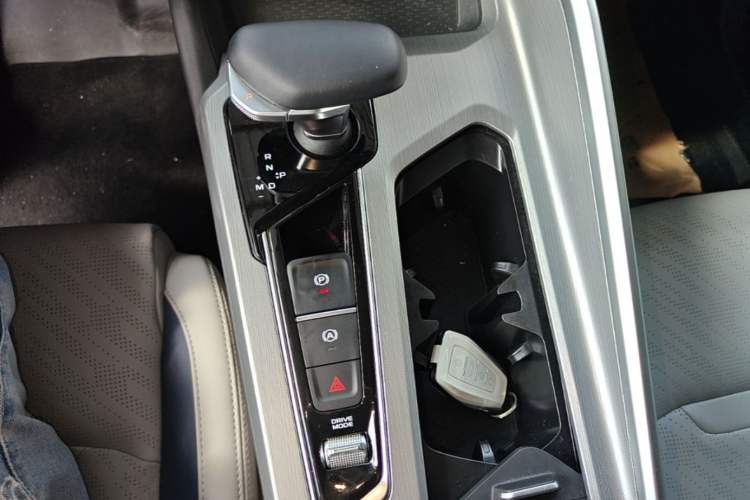Used Geely Auto Preface 2023 2.0TD Prestige Version Gear Lever