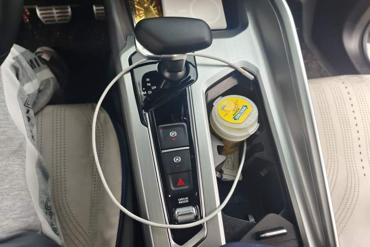 Used Geely Auto Preface 2023 2.0TD Prestige Version Gear Lever