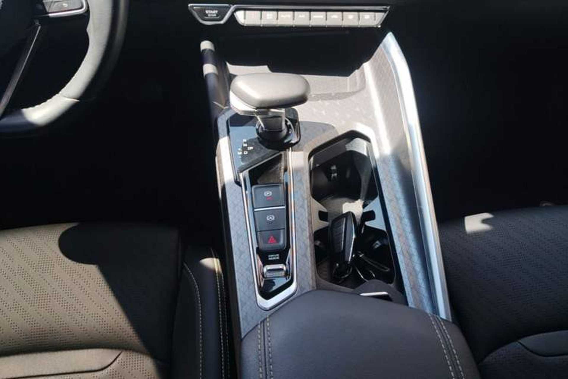Used Geely Auto Preface 2023 1.5TD Fuyao Version Gear Lever