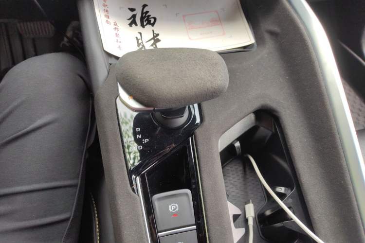 Used Geely Auto Preface 2023 1.5TD Fuyao Version Gear Lever