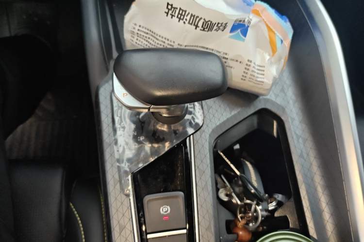 Used Geely Auto Preface 2023 1.5TD Kunlun Edition Gear Lever