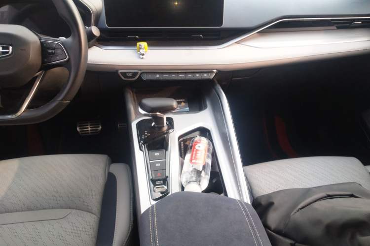Used Geely Auto Preface 2023 2.0TD Prestige Version Gear Lever