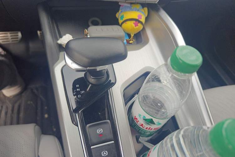 Used Geely Auto Preface 2023 2.0TD Prestige Version Gear Lever
