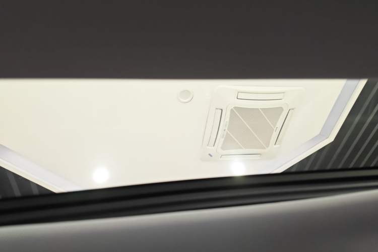 Used Geely Auto Preface 2023 2.0TD Luxury Version Headliner