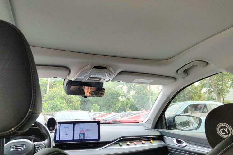 Used Geely Auto Preface 2023 2.0TD Luxury Version Headliner