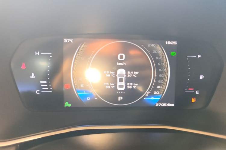 Used Geely Auto Preface 2023 2.0TD Luxury Version Instrument Cluster