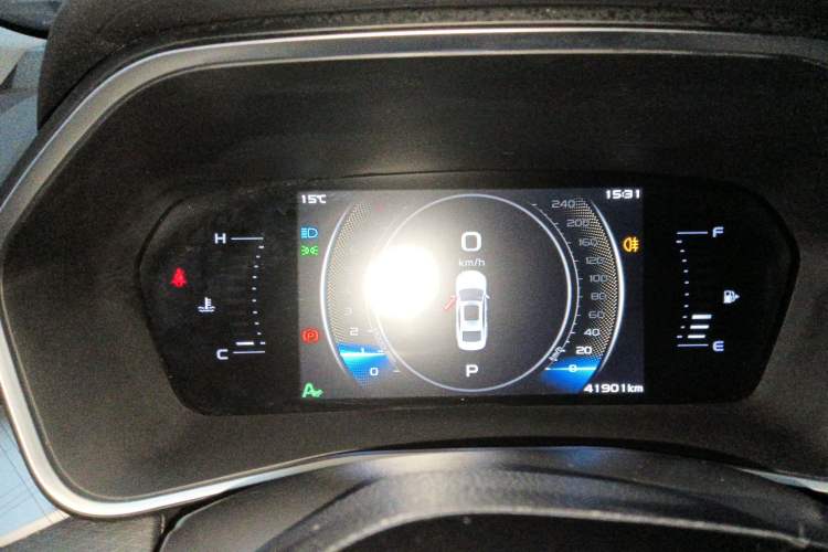 Used Geely Auto Preface 2023 2.0TD Luxury Version Instrument Cluster