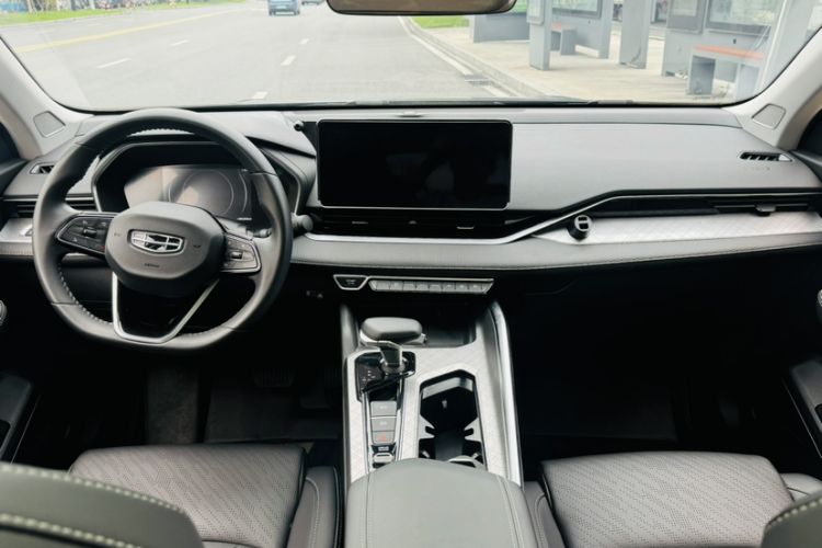 Used Geely Auto Preface 2023 2.0TD Luxury Version Interior 1