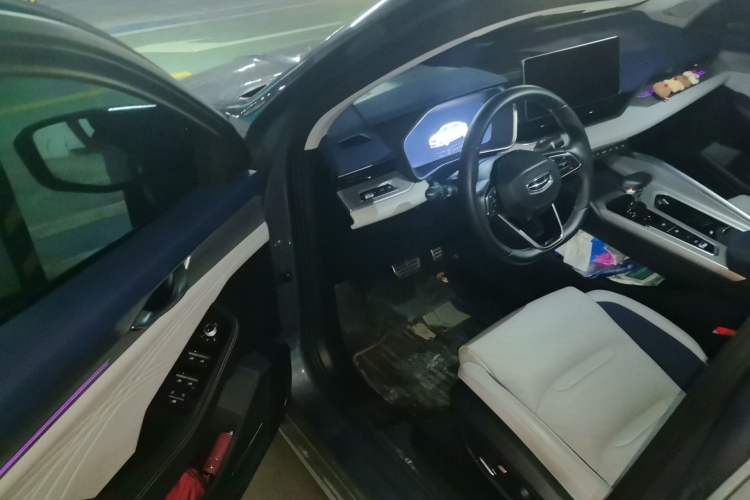 Used Geely Auto Preface 2023 2.0TD Prestige Version Interior 3