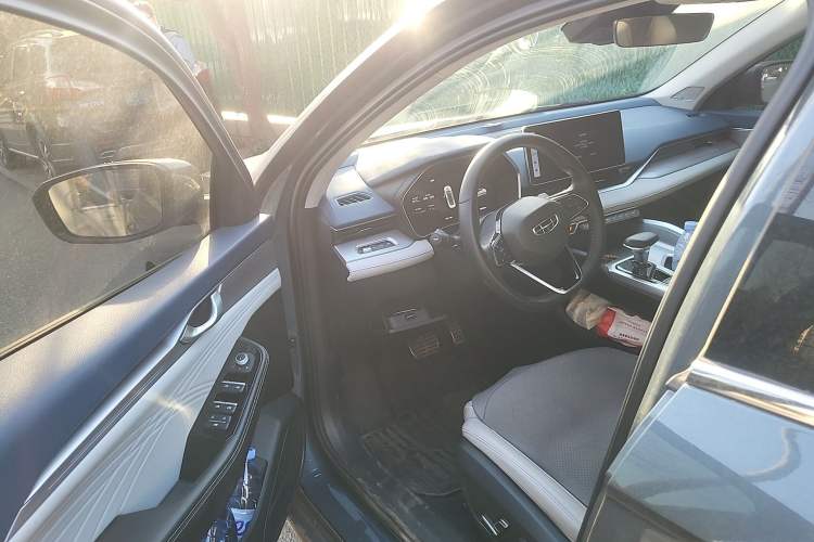 Used Geely Auto Preface 2023 2.0TD Prestige Version Interior 3
